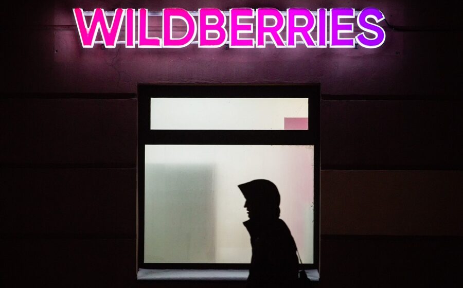 VIDEO Momentul în care un depozit al gigantului Wildberries este lovit de drone ucrainene la Sankt Petersburg