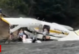 Un hidroavion s-a prăbuşit în Washington. Toate persoane aflate la bord au fost găsite în viaţă. VIDEO