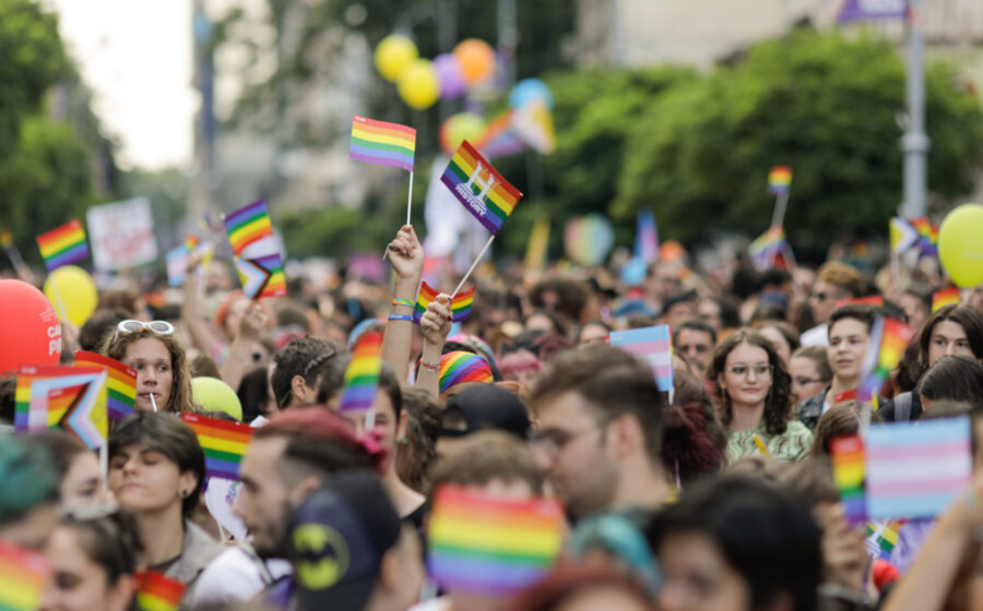 După interzicerea Pride Oradea, părinții persoanelor LGBTI cer sprijinul Ursulei von der Leyen
