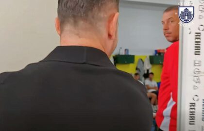 Petre Grigoraș și Dorin Semeghin, din nou față în față după 18 ani de la „Du-te, bă, la șah!” » Ce și-au spus acum: „Domn profesor…” / „Ar fi bine să îl dezbrac puțin”