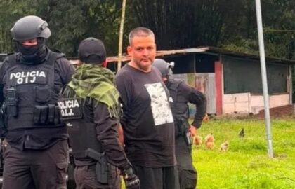 VIDEO ‘El Diablo’, traficantul pentru care SUA ofereau o recompensă de 500.000 de dolari, a fost arestat. Un mort și opt polițiști răniți în operațiunea de capturare