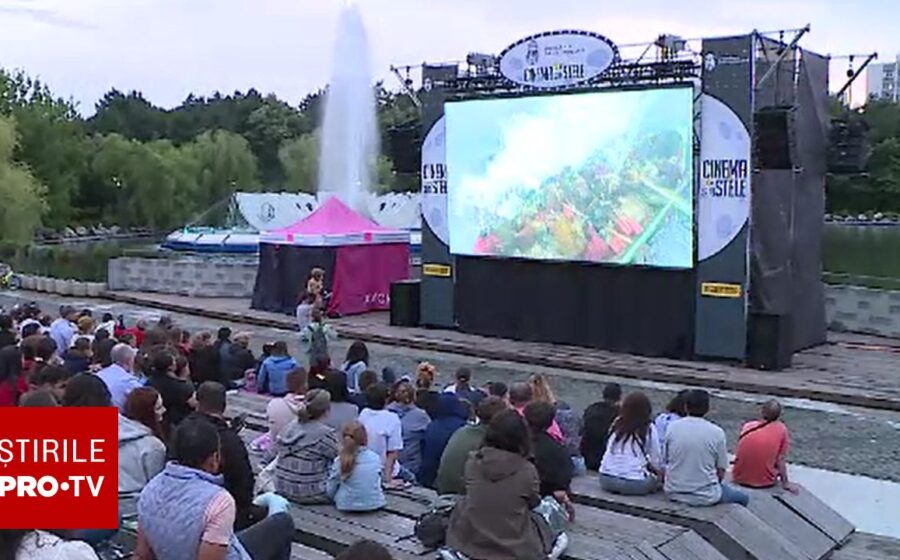 Cinema „sub stele” în Sectorul 6 al Capitalei. Peste 100 de oameni au urmărit filme în aer liber, în Parcul Drumul Taberei