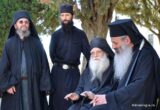 O anchetă de proporții zduguie Muntele Athos: Românii sunt principalii clienți ai unei rețele subterane care speculează locurile sfinte