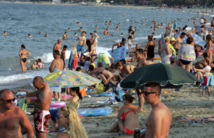 Cât își permit românii din veniturile lor. Mai puțin de o treime dintre gospodării au avut bani pentru o săptămână de concediu