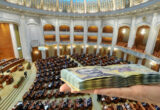Parlamentarii PNL și USR cer publicarea declarațiilor de avere ale demnitarilor. Legea trimisă dinspre Guvern le ținea tot la secret