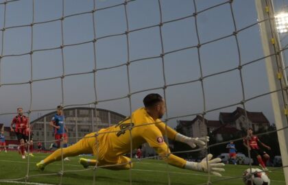 FCSB vrea să compenseze parcursul european: victorie cu Csíkszereda în Liga I