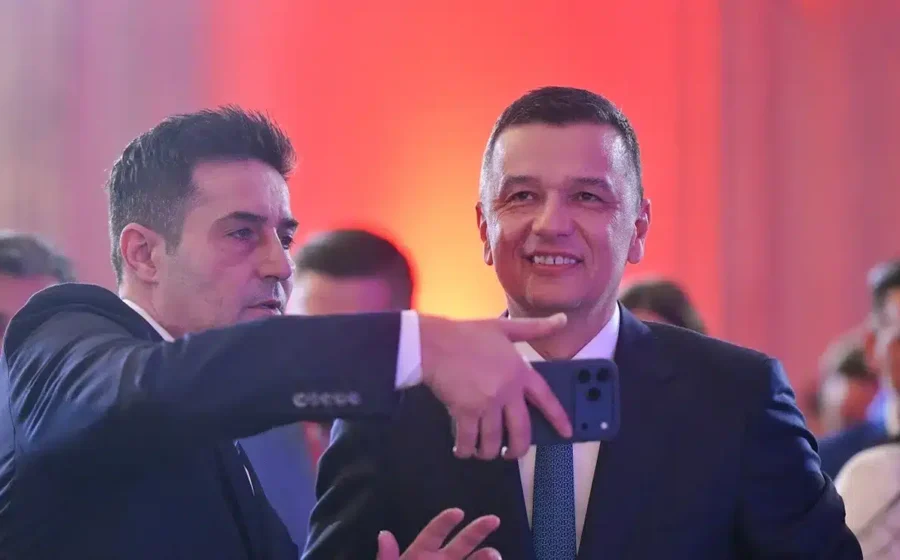 Lui Grindeanu îi stă bine în rolul de popa prostu`. Mai bagă o fisă cu Nazare în speranța că va obține o majoritate