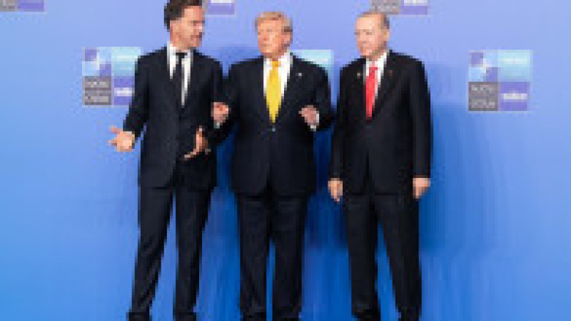 Președintele american Donald Trump și președintele turc Recep Tayyip Erdogan și de secretarul general al NATO, Mark Rutte, la summitul NATO de la Ankara. Sursa: Profimedia | Poza 3 din 10