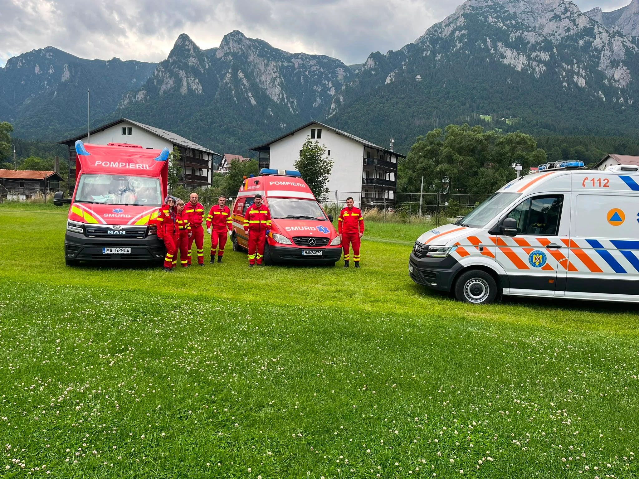 Intervenția este &icirc;n dinamică pentru salvarea celor 4 alpiniști. FOTO: ISU Prahova